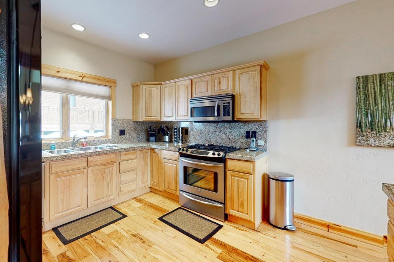 Spruce Ridge Retreat Villa Fraser Bagian luar foto